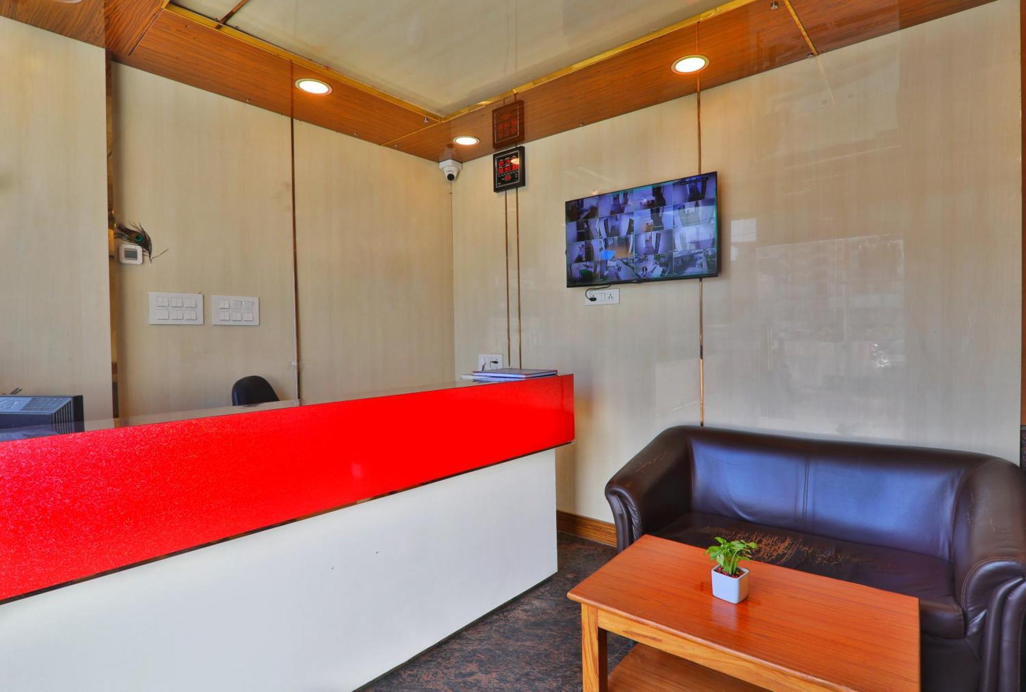 Divine Glory Hotel Lucknow Exterior photo